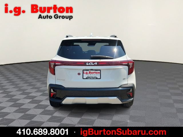 Used 2024 Kia Seltos SX w/ SX Sunroof Package AWD/4WD image 5