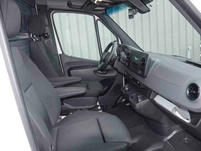 Used 2021 Mercedes-Benz Sprinter 2500 image 20
