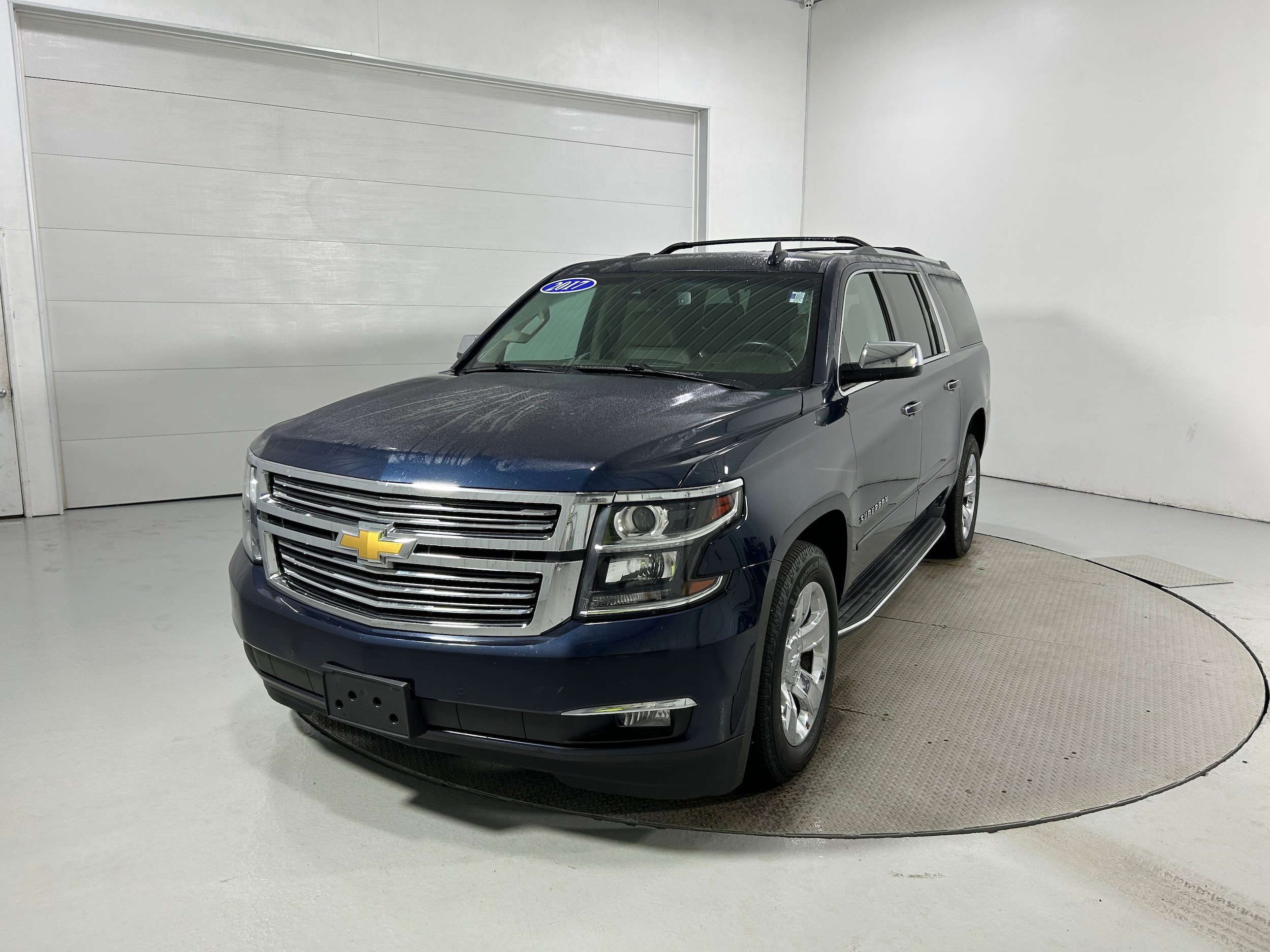 Used 2017 Chevrolet Suburban Premier AWD/4WD image 21