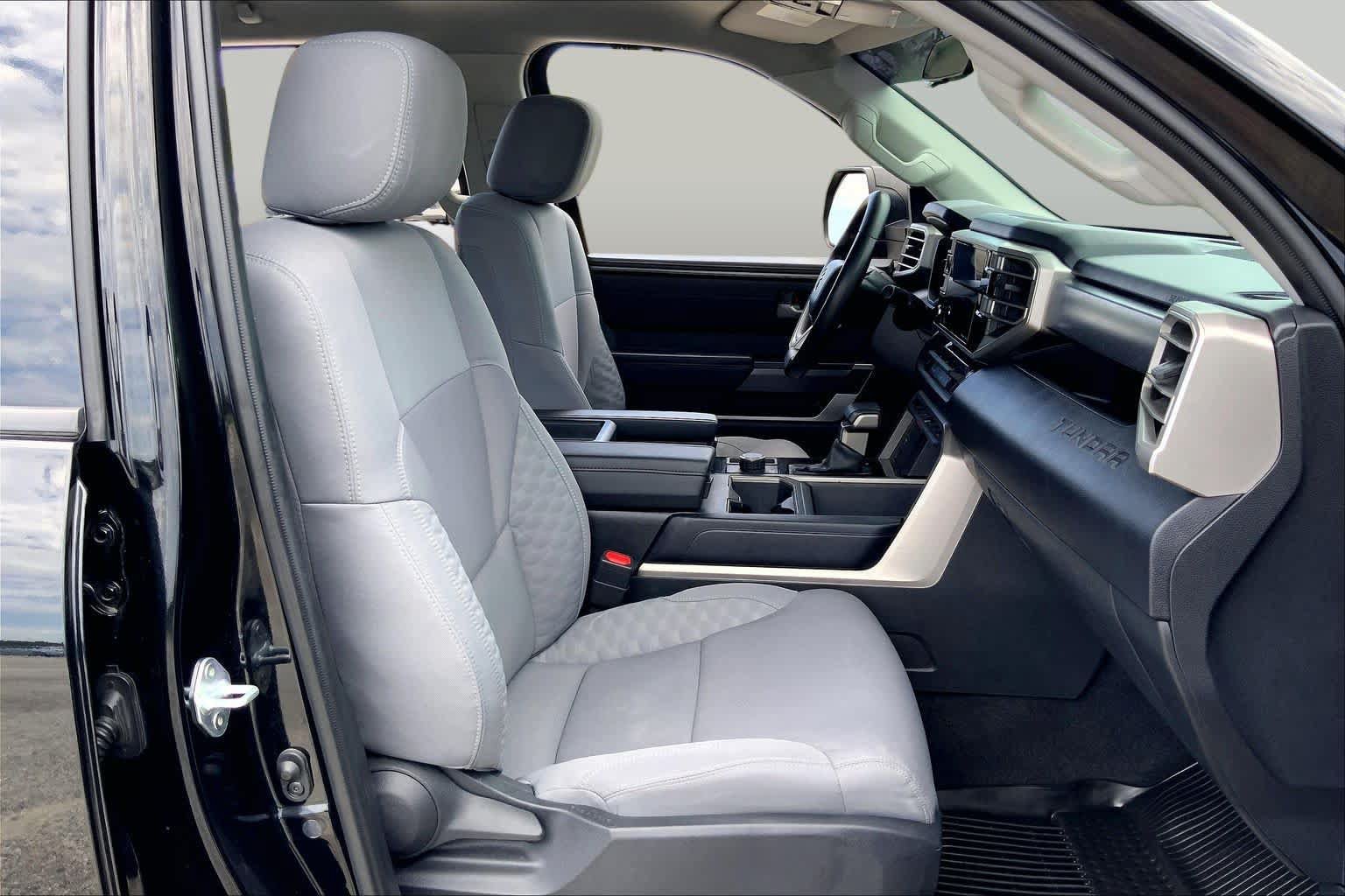 Used 2023 Toyota Tundra SR5 AWD/4WD image 9
