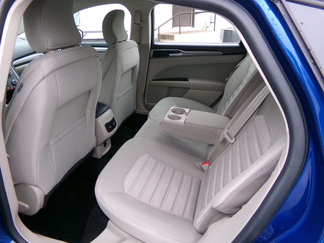 Used 2018 Ford Fusion SE image 23