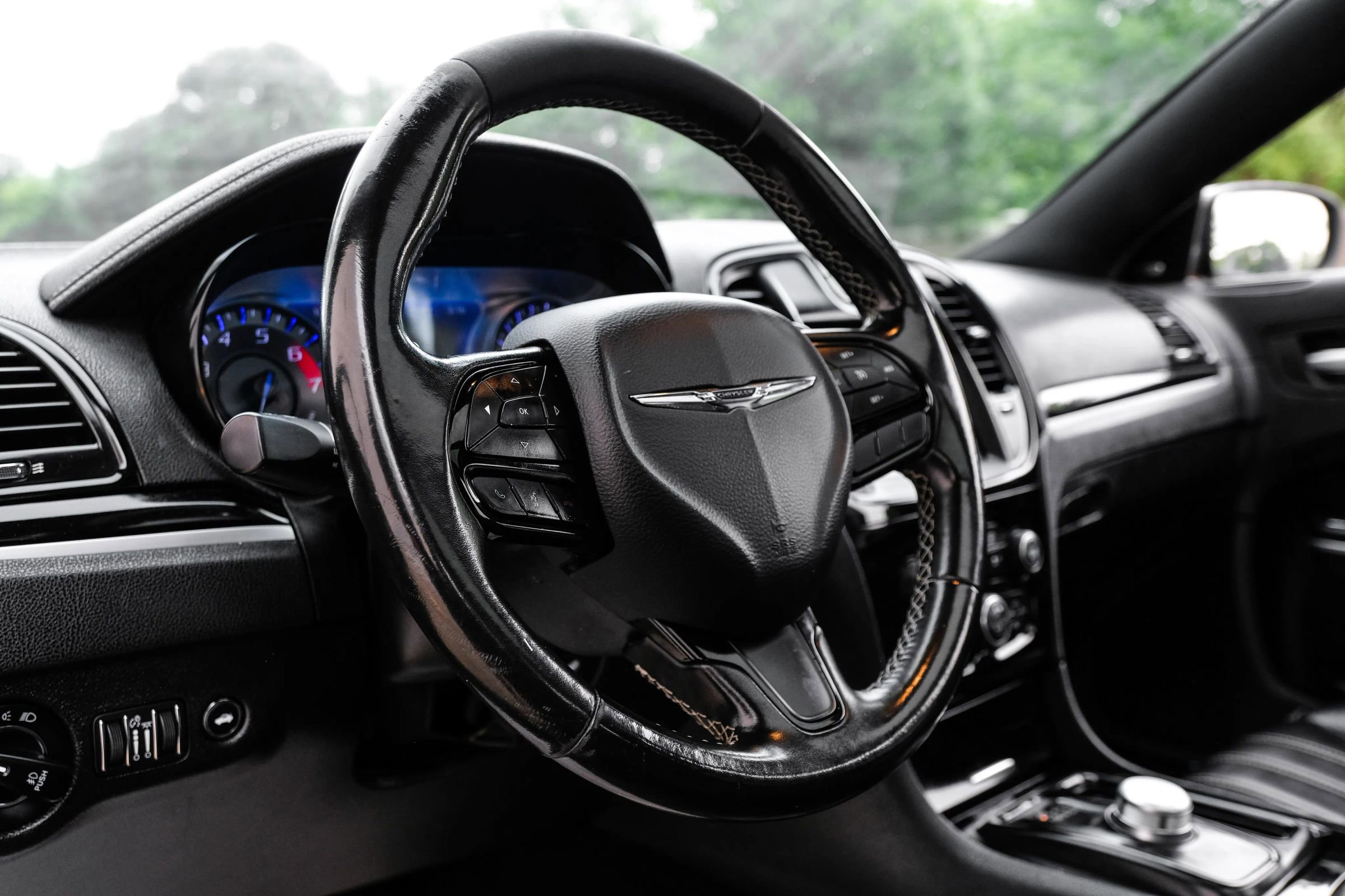 Used 2020 Chrysler 300 S RWD image 27