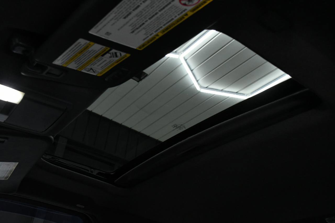 Used 2016 Ford F350 Platinum w/ FX4 Off-Road Package image 25