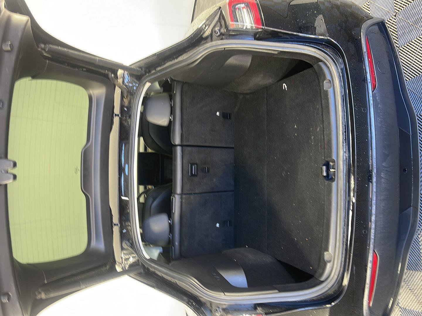 Used 2021 Tesla Model Y Performance image 10