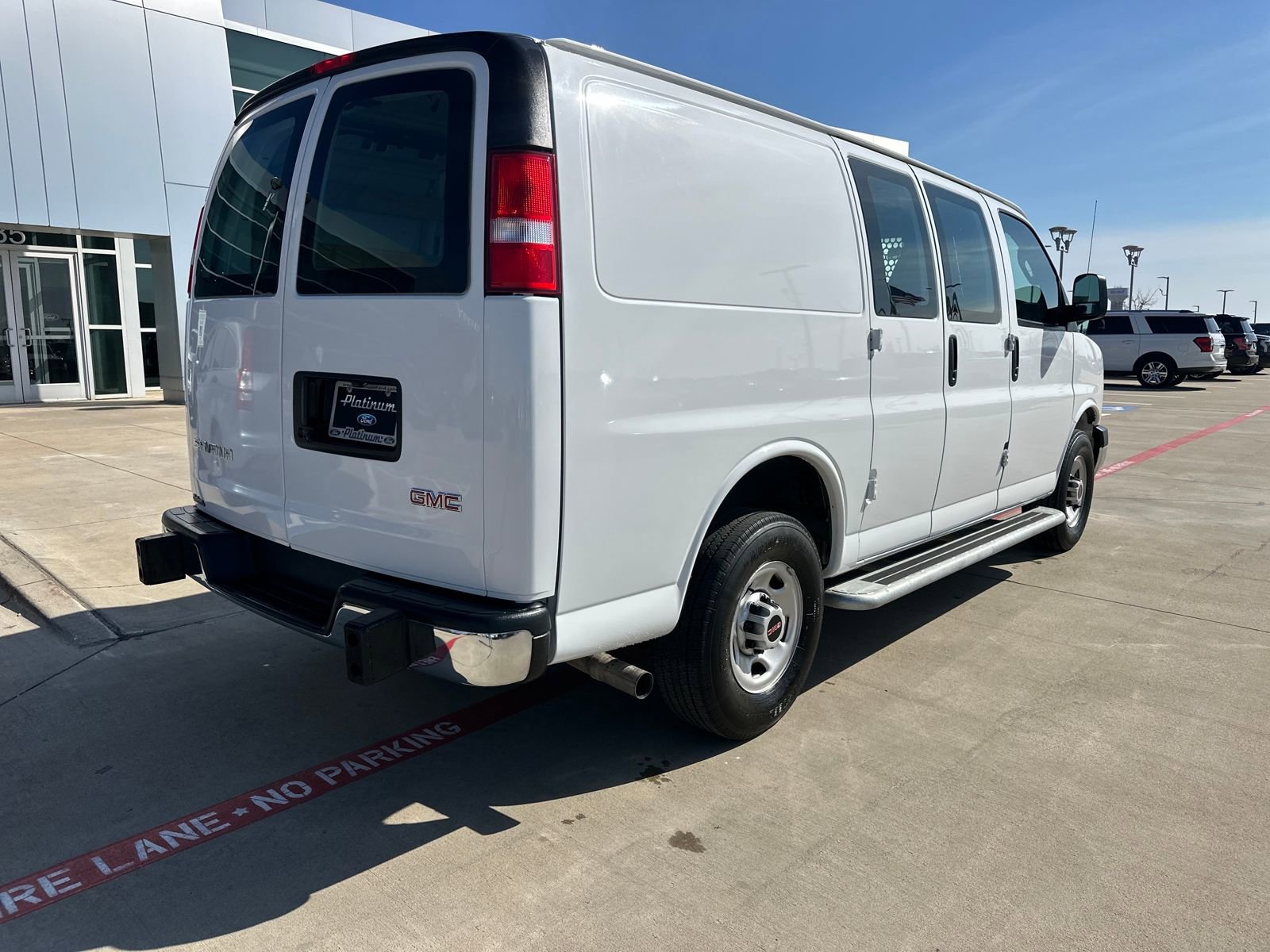 Used 2024 GMC Savana 2500 w/ Driver Convenience Package image 5