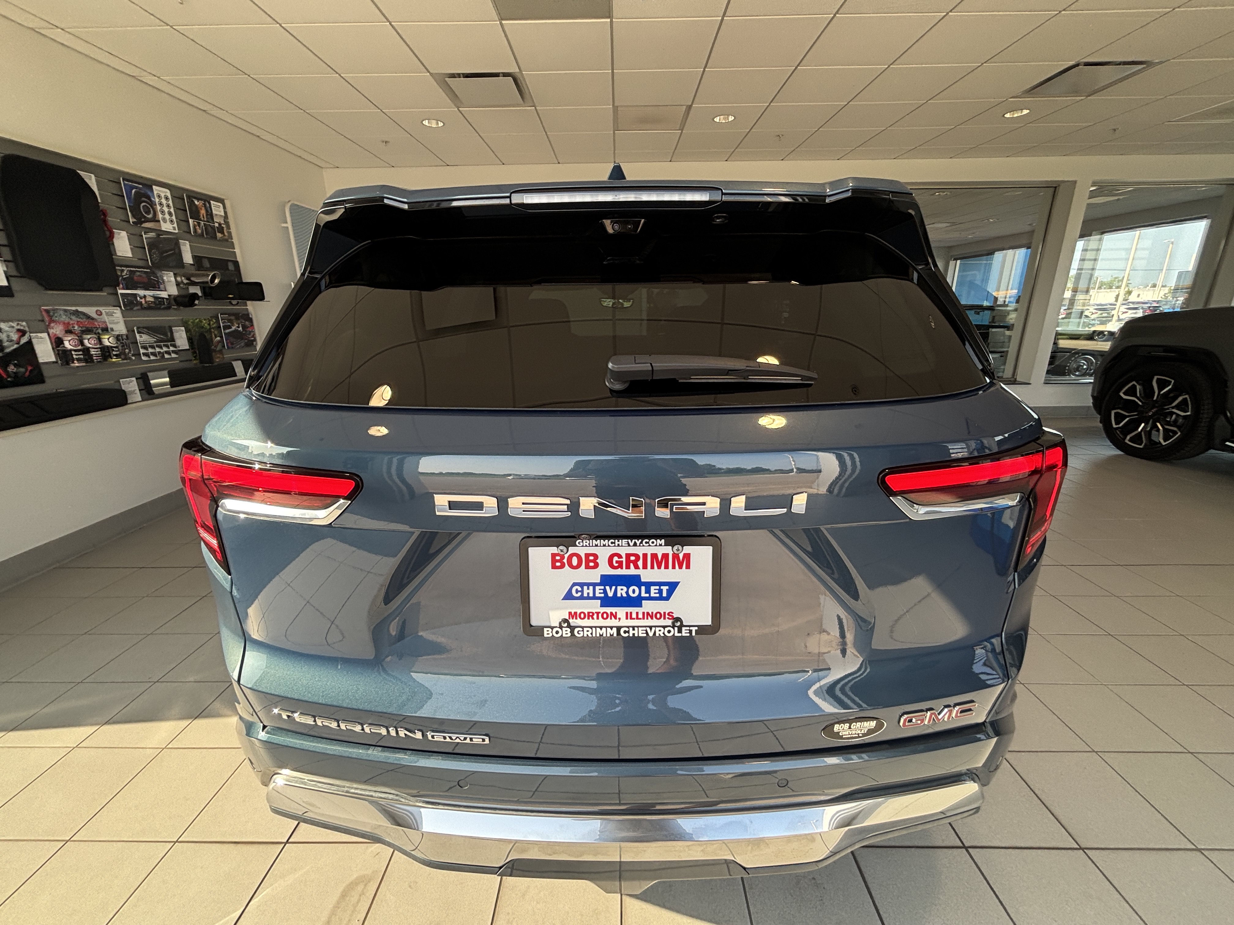 Used 2026 GMC Terrain Denali AWD/4WD image 7