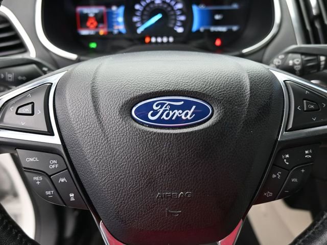 Used 2021 Ford Edge Titanium image 30