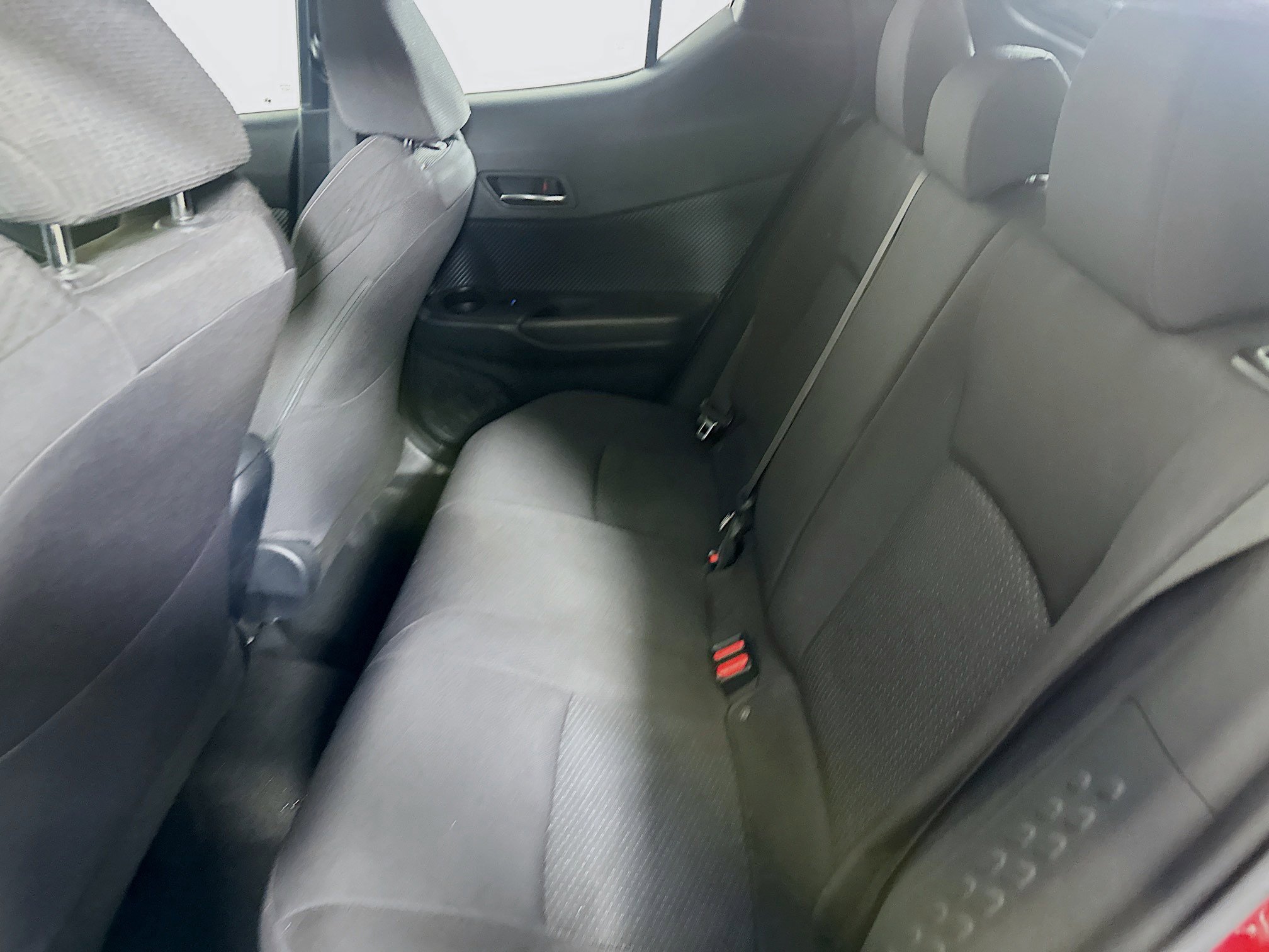 Used 2018 Toyota C-HR XLE FWD image 26