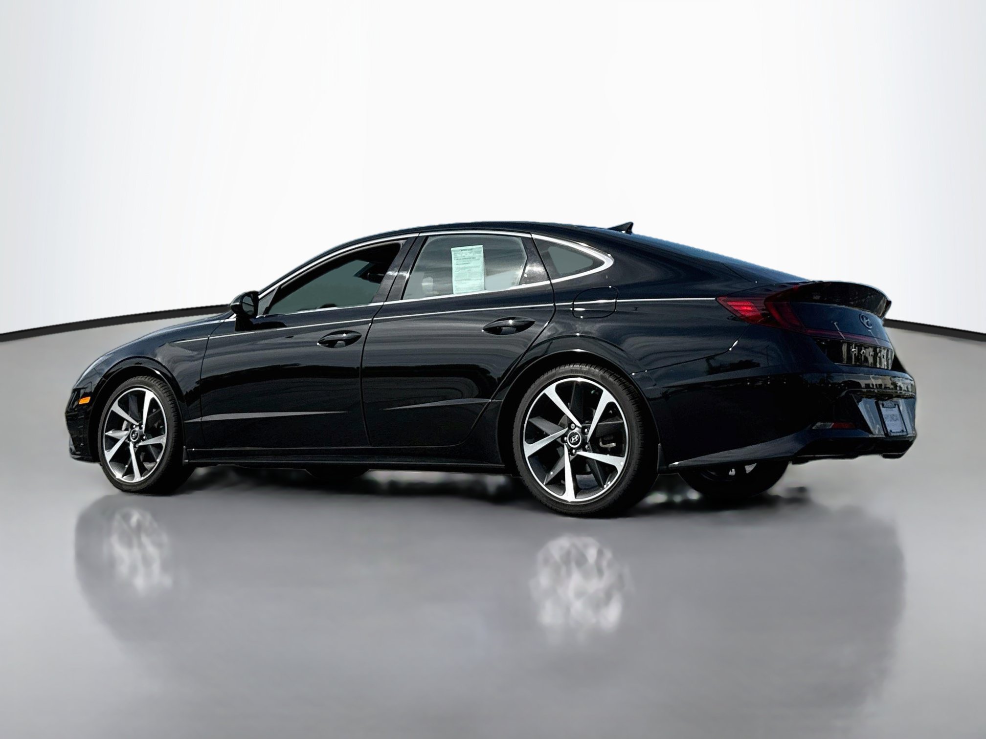 Certified 2023 Hyundai Sonata SEL Plus FWD image 5