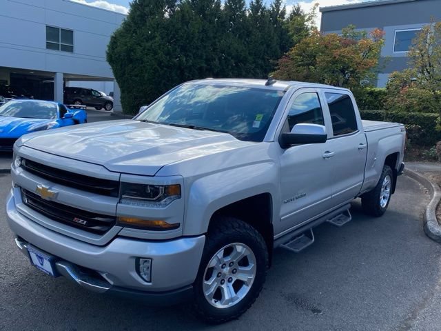 Used 2018 Chevrolet Silverado 1500 LT w/ All Star Edition AWD/4WD image 3
