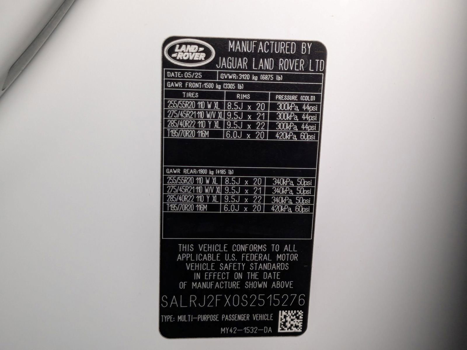 New 2025 Land Rover Discovery S image 19