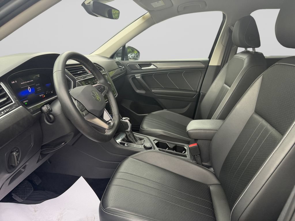 Used 2024 Volkswagen Tiguan Wolfsburg Edition AWD/4WD image 13