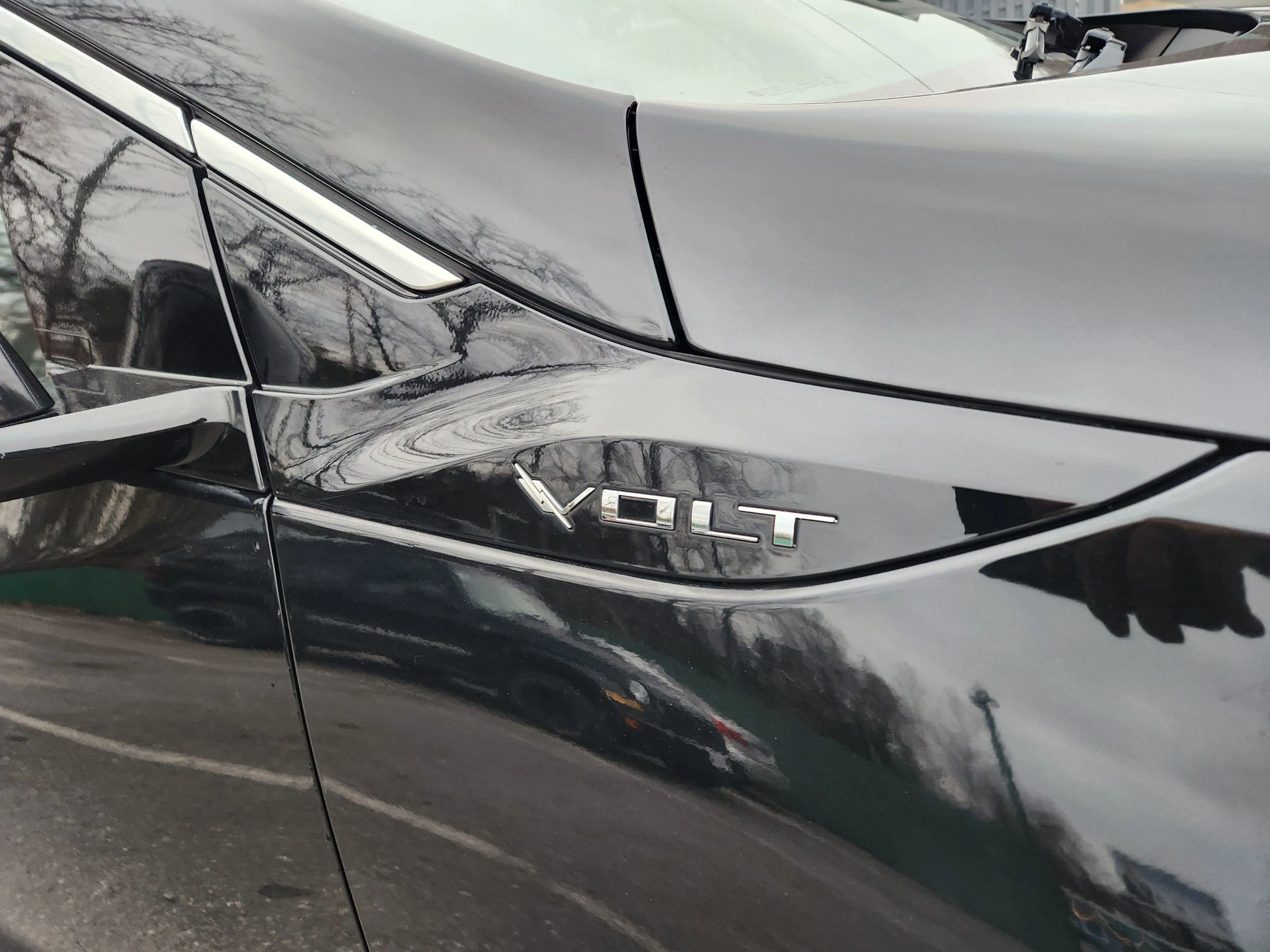 Used 2017 Chevrolet Volt LT w/ Comfort Package image 7