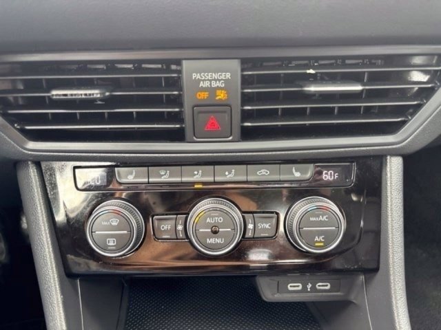 Used 2024 Volkswagen Jetta SE FWD image 27
