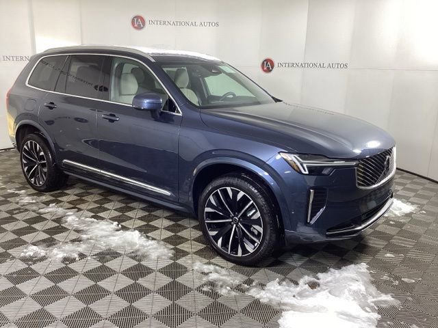 New 2026 Volvo XC90 B6 Plus w/ Protection Package Premier image 3