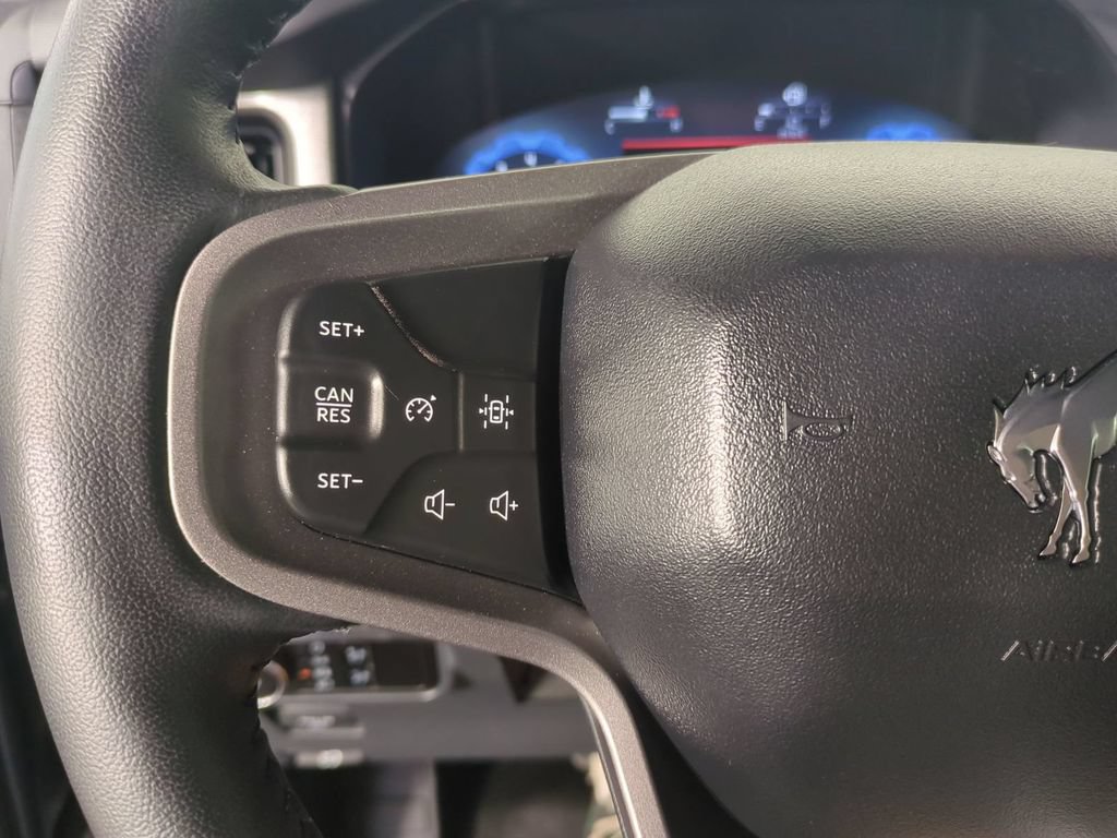 Used 2025 Ford Bronco Badlands AWD/4WD image 32