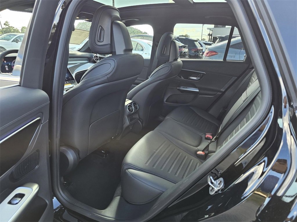 New 2026 Mercedes-Benz GLC 300 image 24