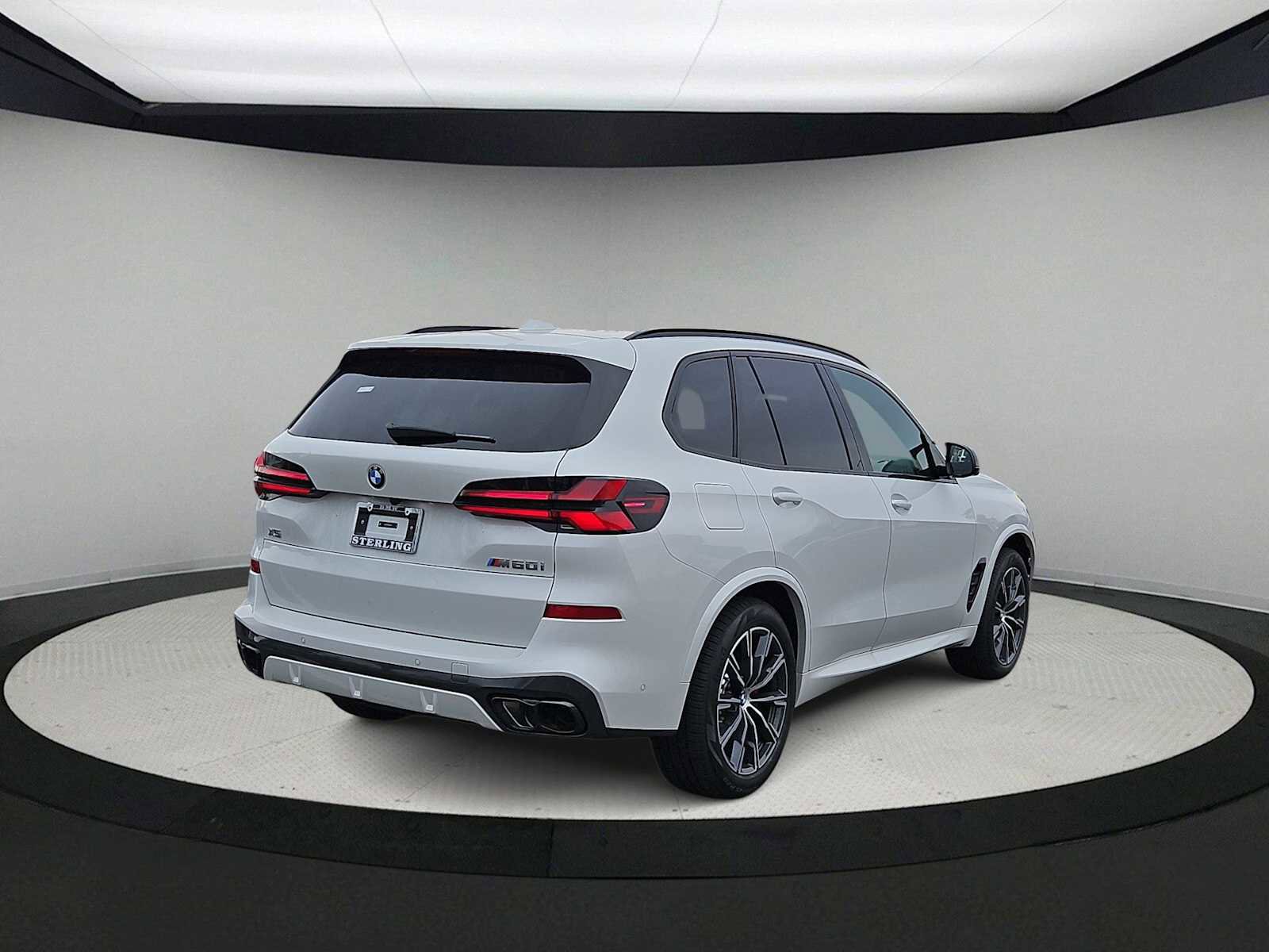 New 2026 BMW X5 M60i w/ Climate Comfort Package image 8
