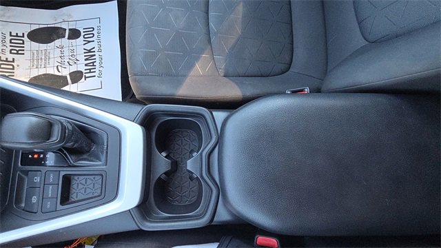 Used 2021 Toyota RAV4 XLE image 32