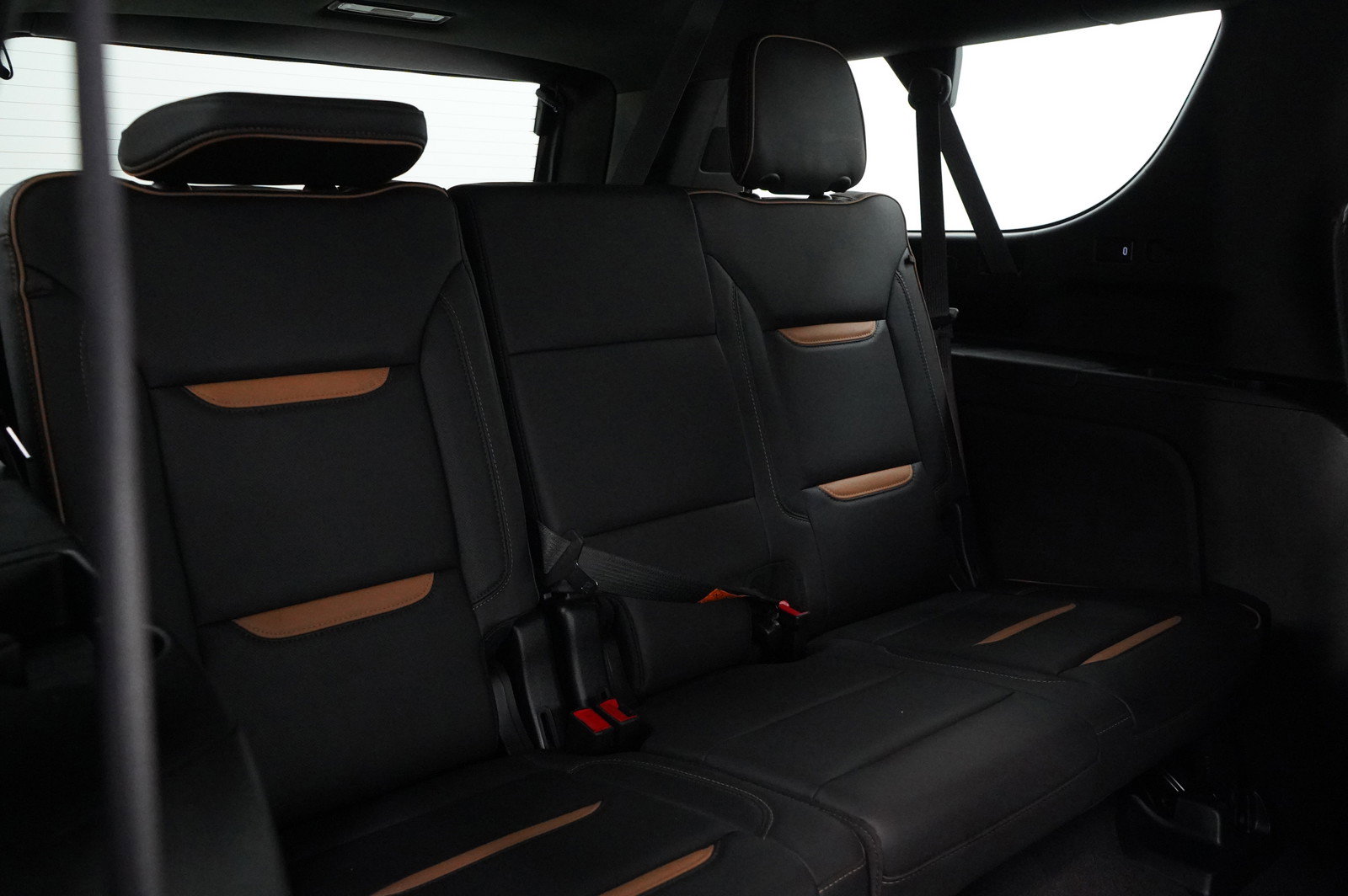 Used 2023 GMC Yukon XL AT4 w/ AT4 Premium Package image 13