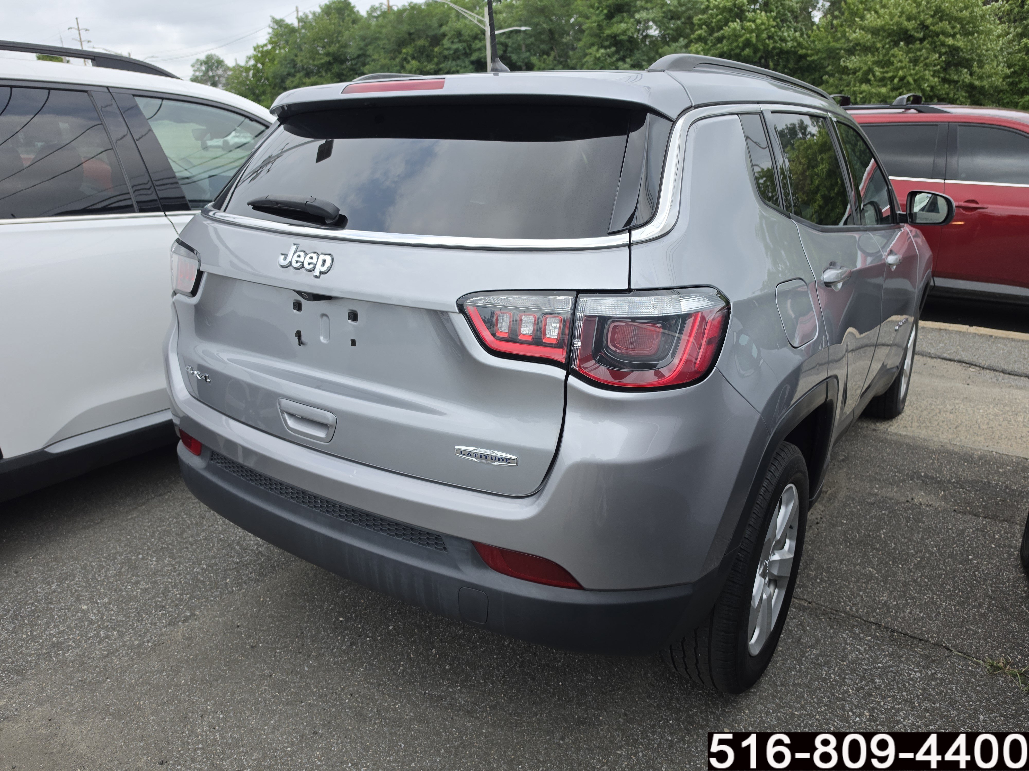 Used 2018 Jeep Compass Latitude AWD/4WD image 4