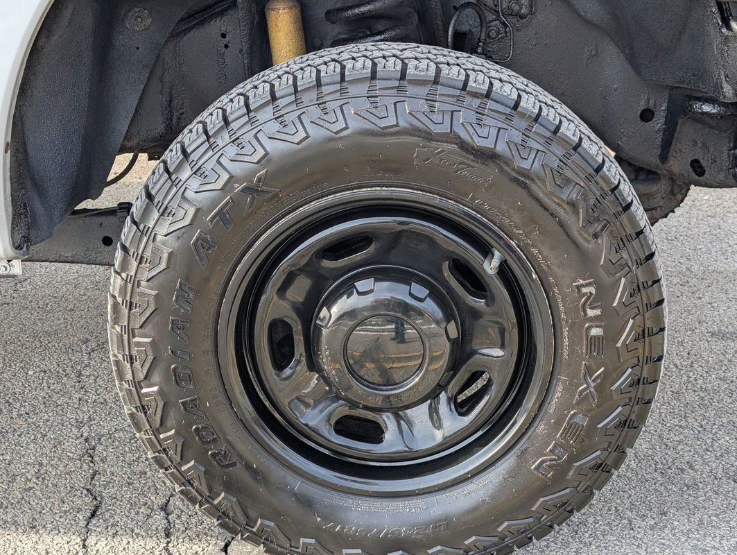 Used 2012 Ford F350 XL w/ Snow Plow Prep Pkg image 35