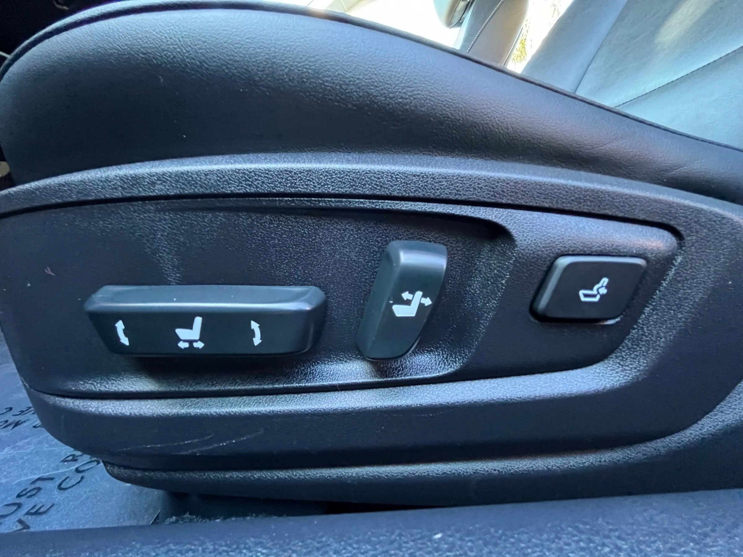 Used 2013 Lexus ES 350 w/ Premium Pkg image 12