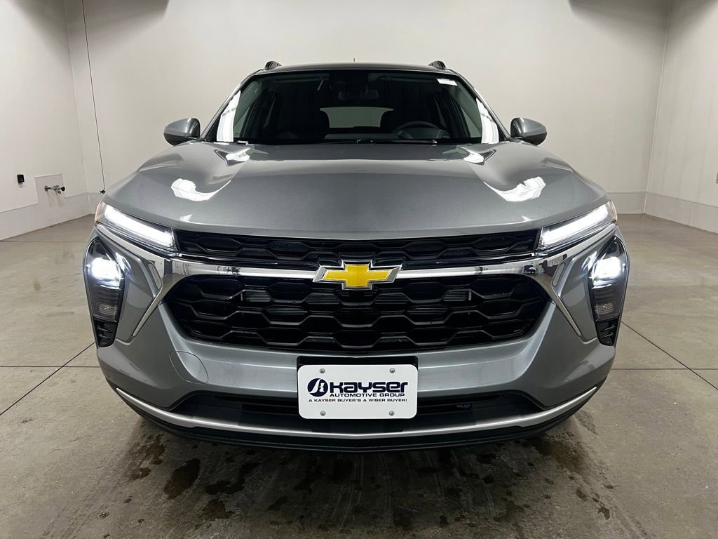 New 2026 Chevrolet Trax LT w/ Driver Confidence Package image 11