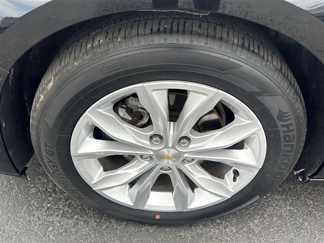 Used 2023 Chevrolet Malibu LT FWD image 31