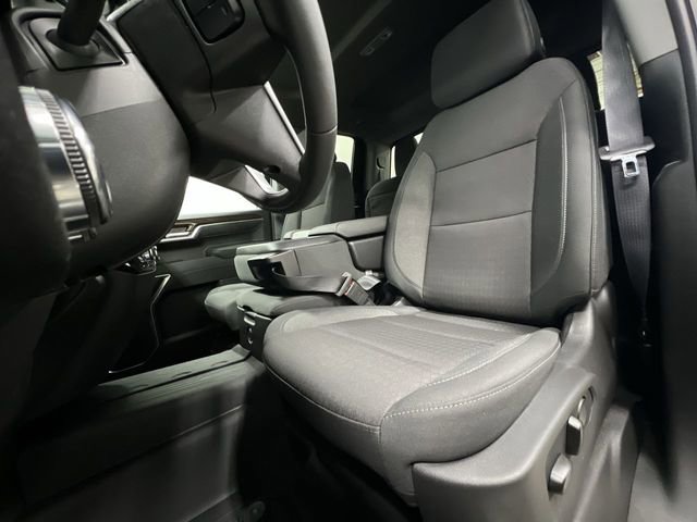 New 2026 GMC Sierra 1500 SLE image 19