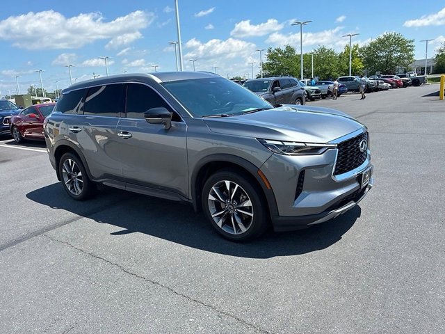 Used 2022 INFINITI QX60 Luxe w/ Cargo Package AWD/4WD image 3
