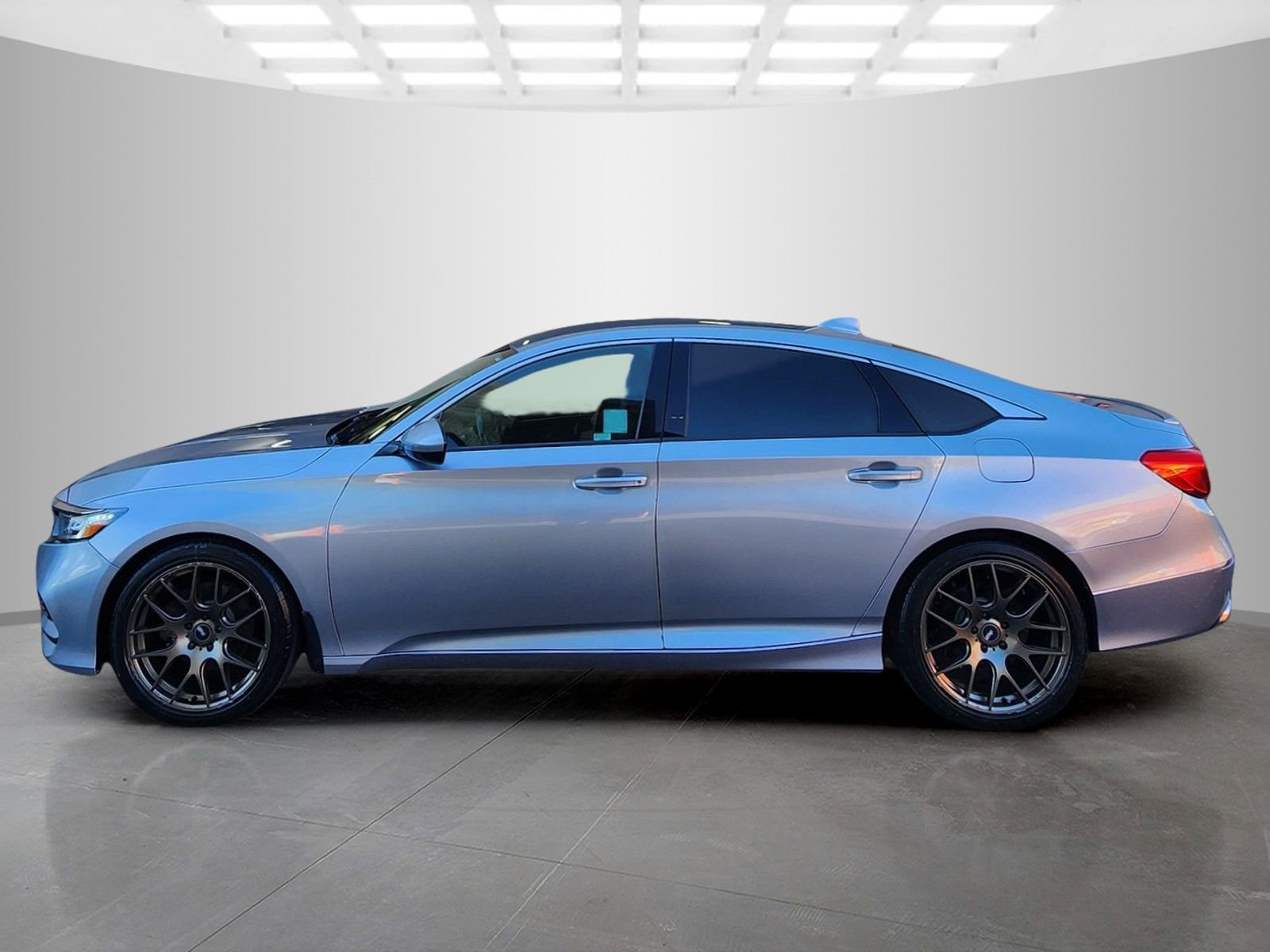 Used 2019 Honda Accord Sport image 4