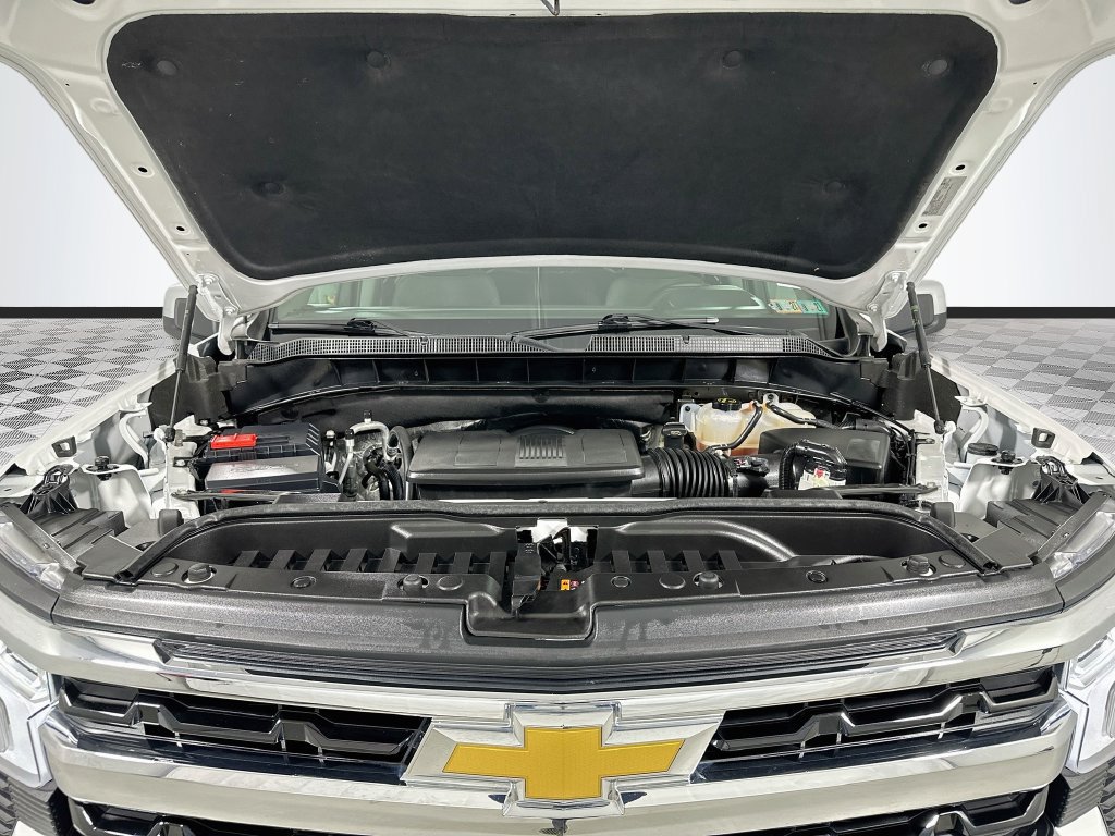 Used 2026 Chevrolet Silverado 1500 LT AWD/4WD image 33