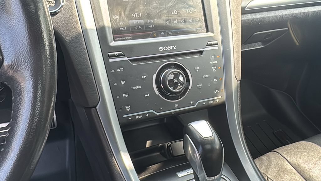 Used 2015 Ford Fusion Titanium AWD/4WD image 21