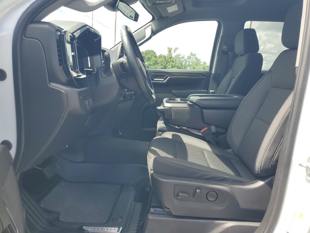 Used 2025 Chevrolet Silverado 1500 LT Trail Boss w/ Protection Package AWD/4WD image 5