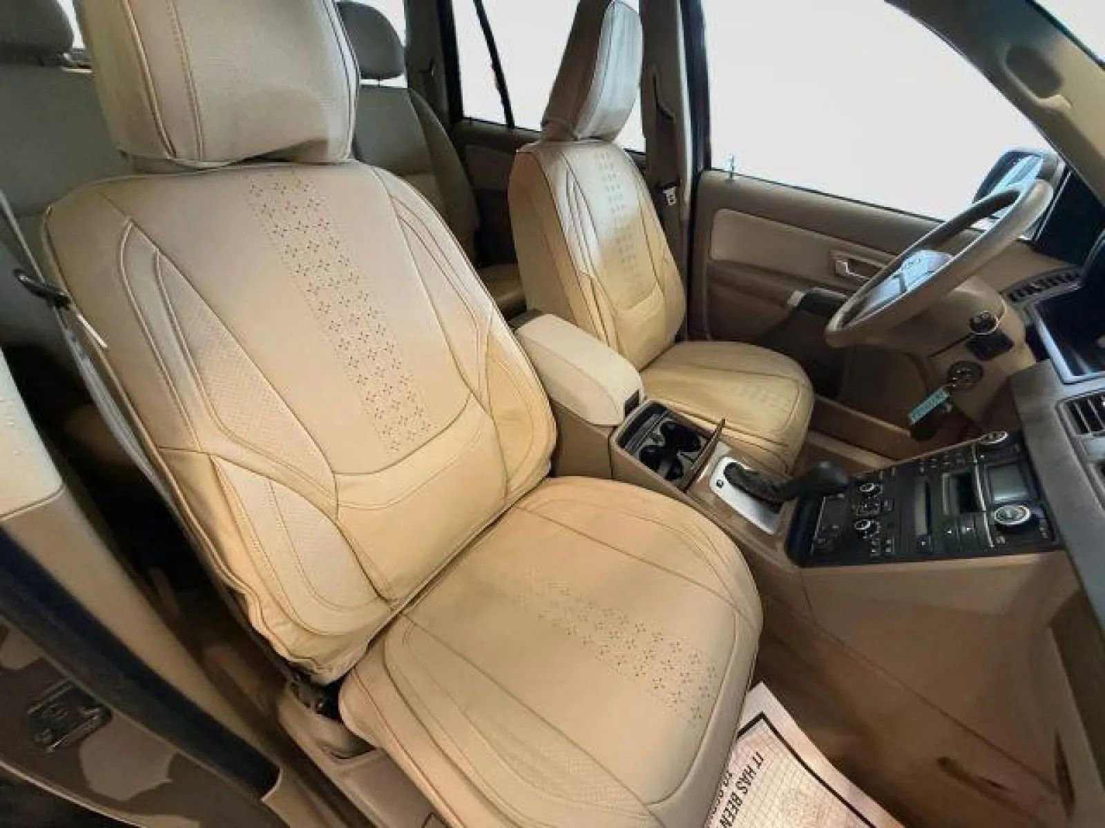 Used 2010 Volvo XC90 3.2 image 18