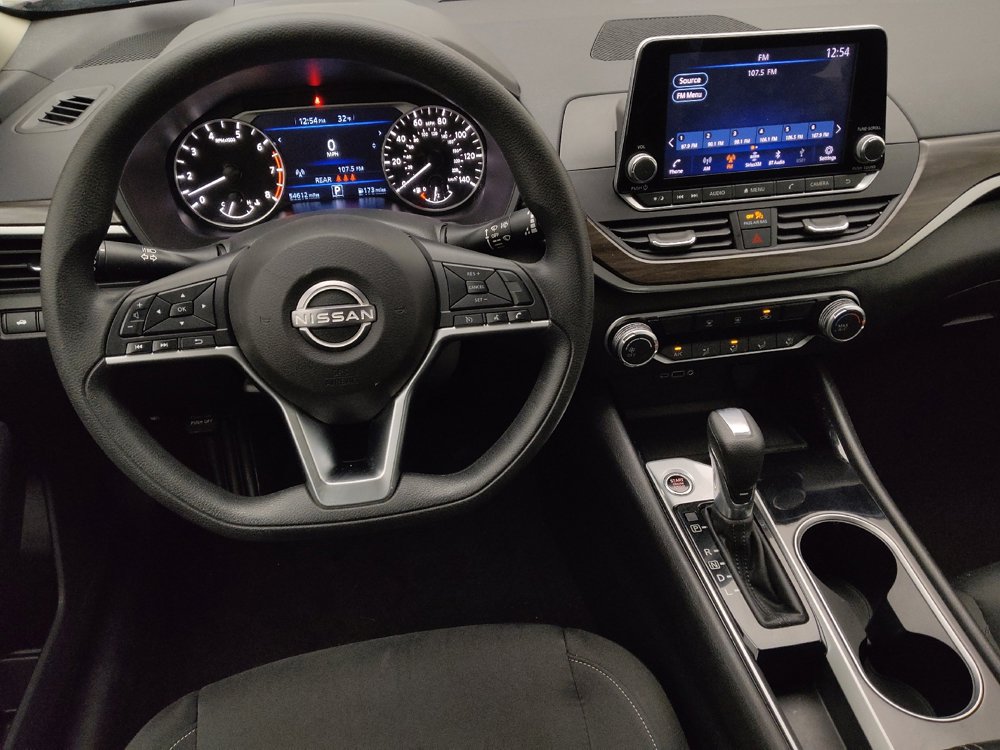 Used 2024 Nissan Altima 2.5 SV image 22