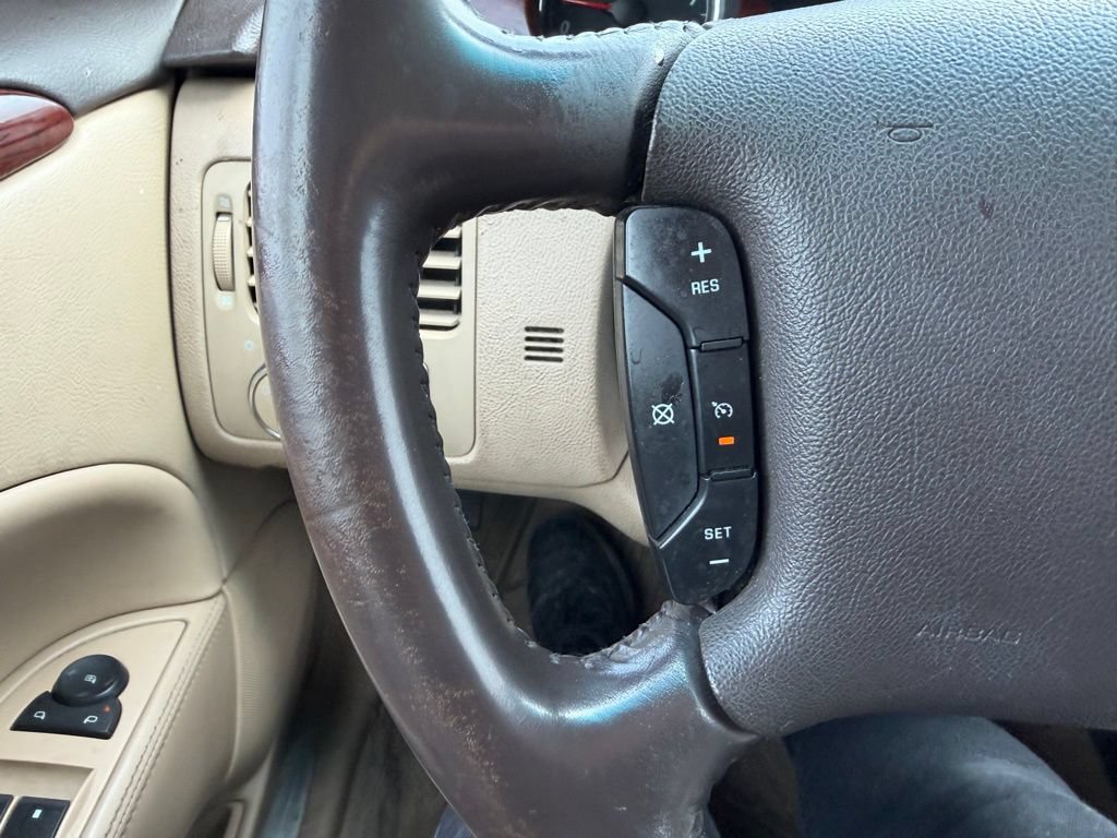 Used 2007 Buick Lucerne CXL FWD image 27