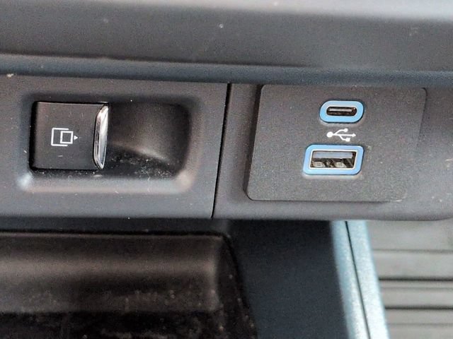 Certified 2023 Ford Maverick Lariat w/ Lariat Luxury Package AWD/4WD image 22
