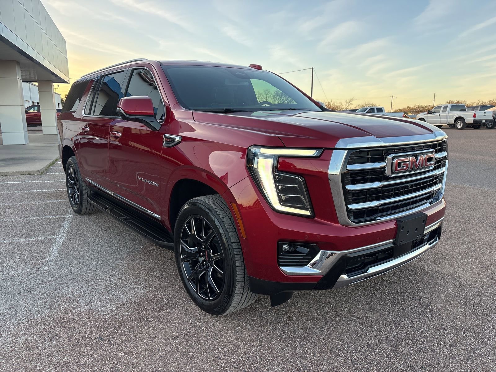 Certified 2025 GMC Yukon XL Elevation image 7