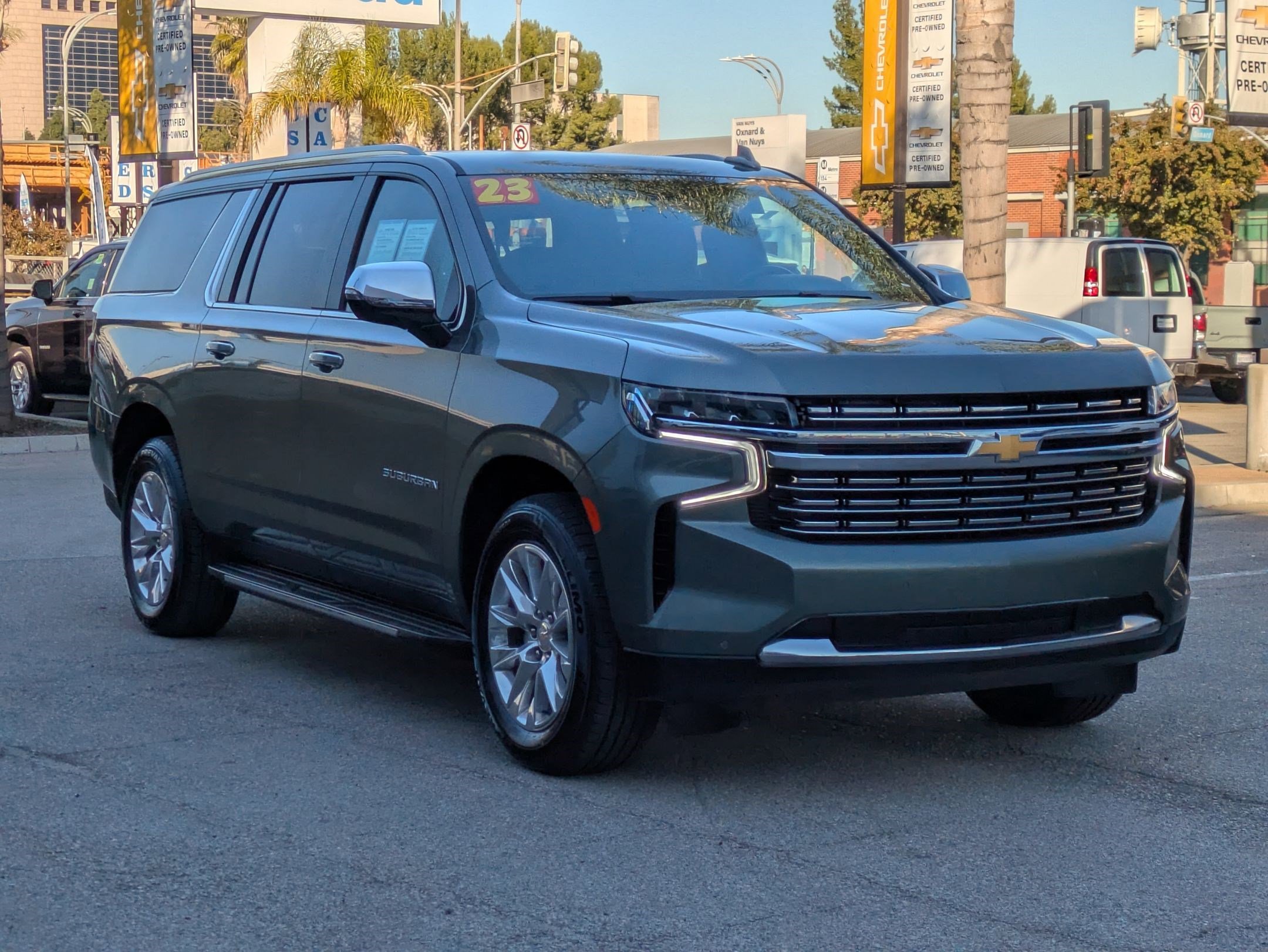 Certified 2023 Chevrolet Suburban Premier image 3