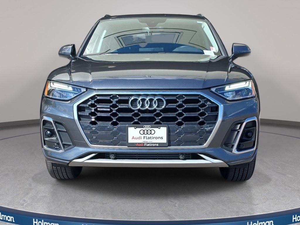Certified 2023 Audi Q5 2.0T Premium w/ Convenience Package AWD/4WD image 3
