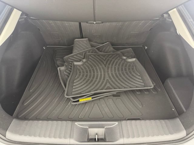Used 2025 Toyota Prius XLE FWD image 29