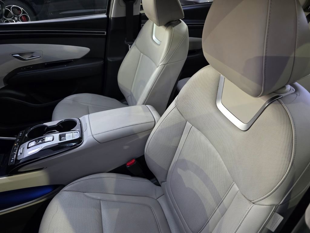 Used 2022 Hyundai Tucson Limited image 11