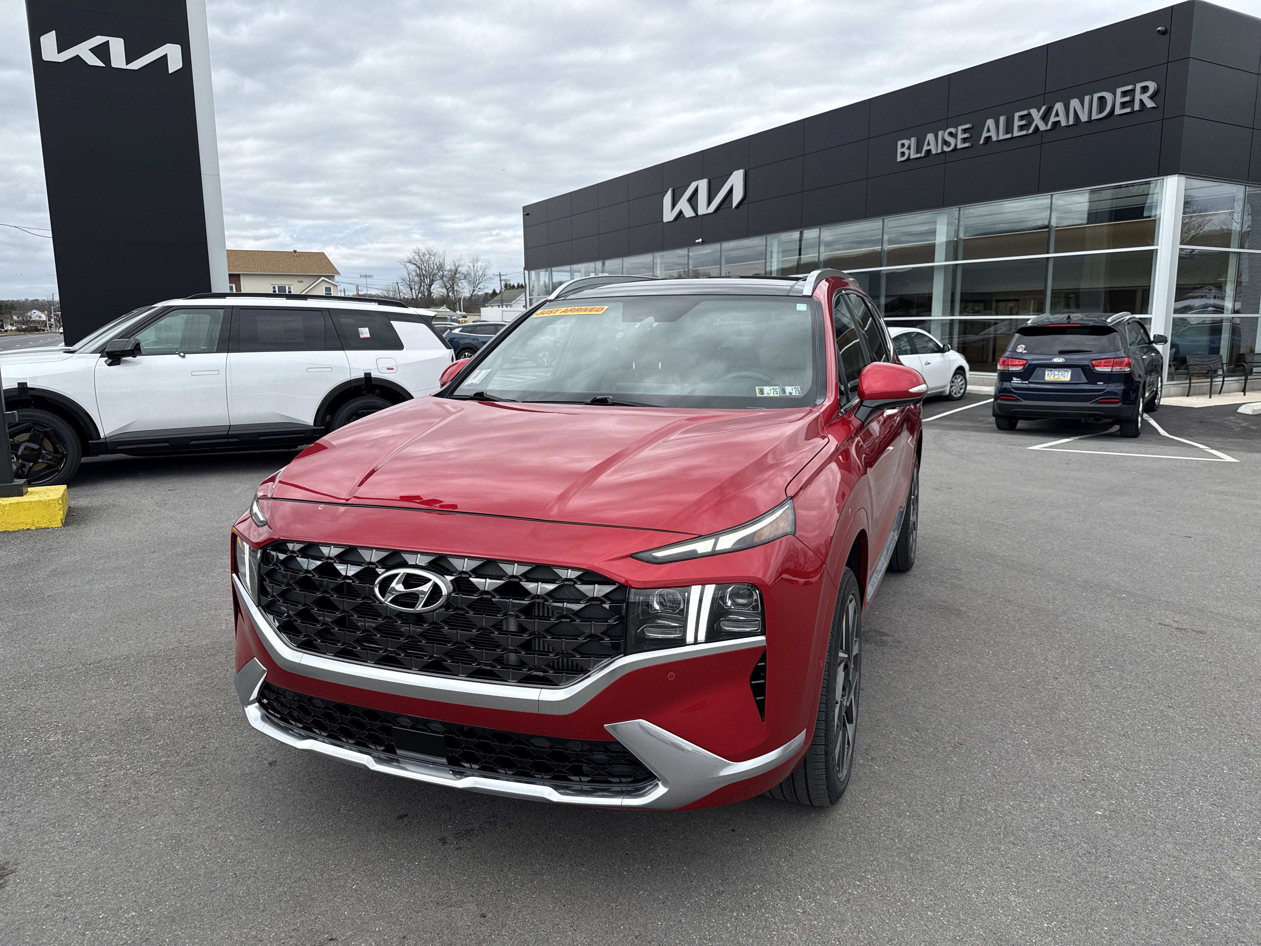 Used 2023 Hyundai Santa Fe Calligraphy image 8
