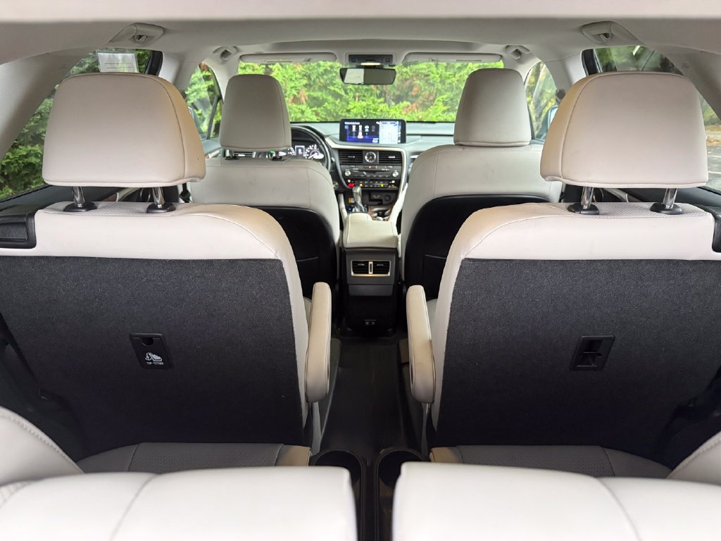 Used 2022 Lexus RX 350L Premium w/ Premium Package AWD/4WD image 14