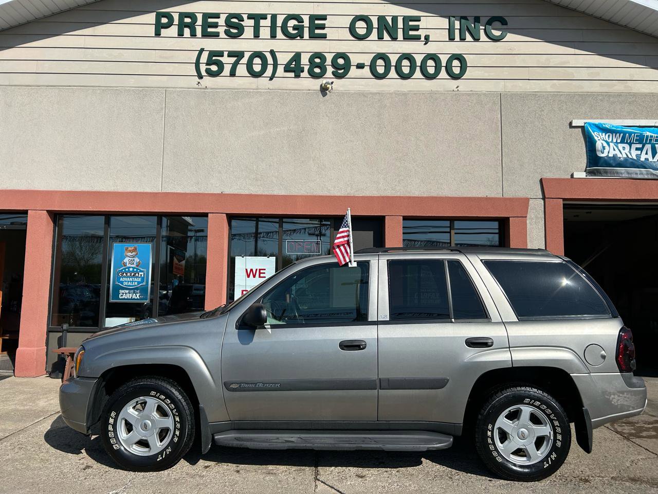 Used 2003 Chevrolet TrailBlazer LS w/ Preferred Equipment Group AWD/4WD image 2