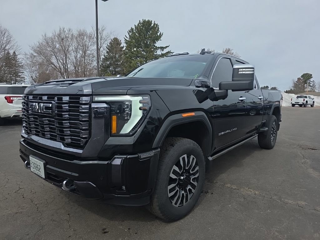 Used 2024 GMC Sierra 2500 Denali Ultimate image 2