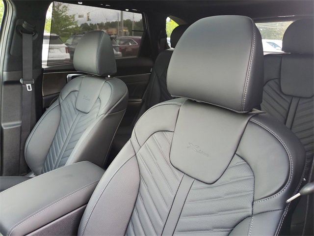New 2025 Kia Sorento SX Prestige image 17