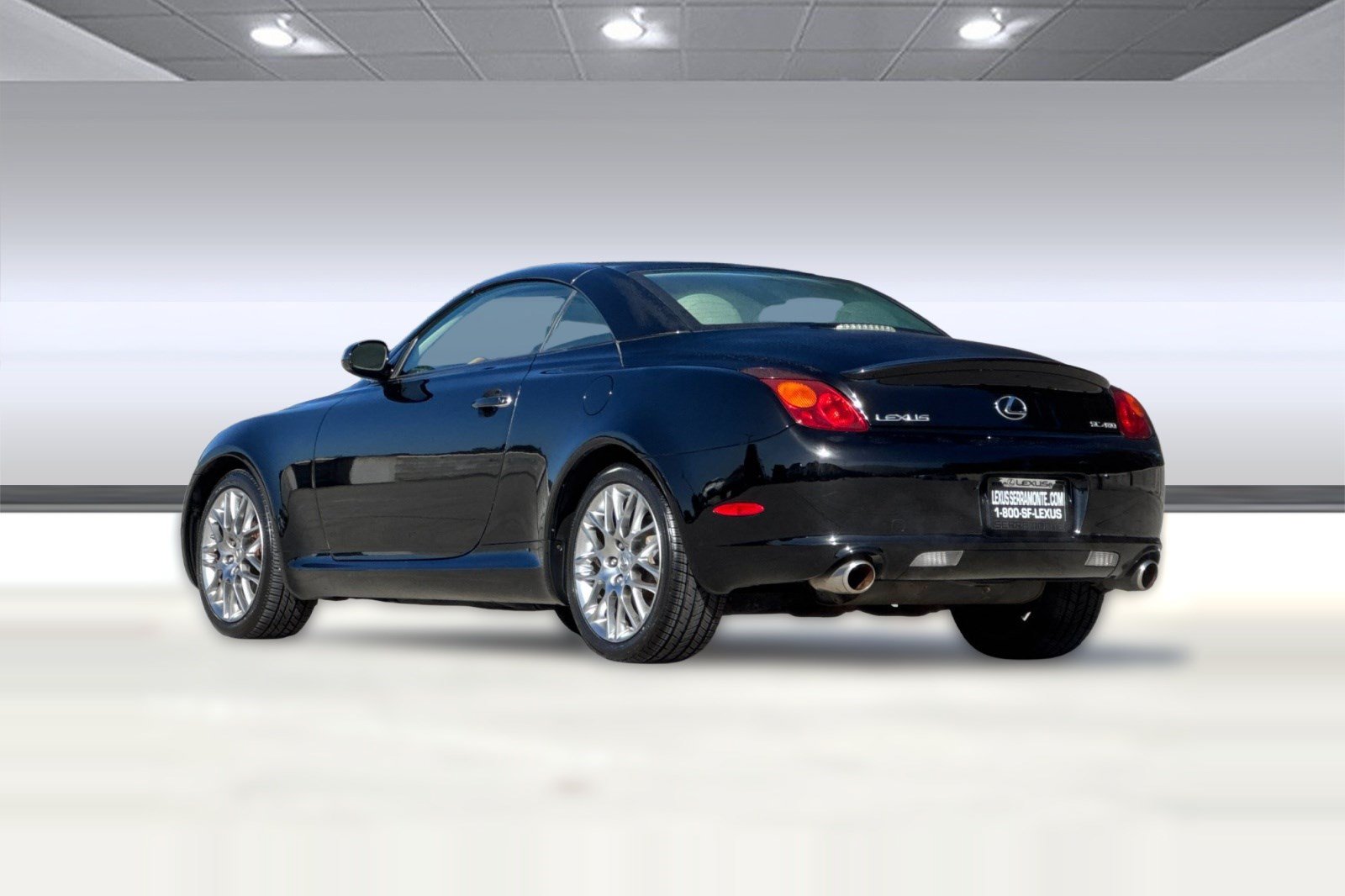 Used 2003 Lexus SC 430 Convertible RWD image 3